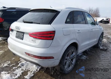 2015 Audi Q3 2.0T Premium Plus z USA, uszkodzony, nr VIN WA1GFCFS8FR014444